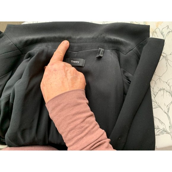 Theory Pleated Blazer Black Crepe Size 0 $465 Womens Career 6498 Pockets - Picture 9 of 14